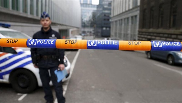 حافلة على متنها 75 سائحا تشيكيا تتعرض مرتين لإطلاق نار في جنوب شرق فرنسا