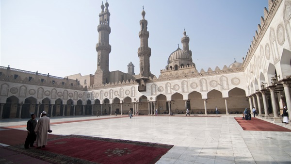 الأزهر يطلق برنامجين دعويين للتواصل مع الشباب طوال الشهر الكريم الأزهر يطلق برنامجين دعويين للتواصل مع الشباب طوال الشهر الكريم