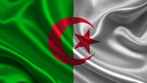 الحكومة الجزائرية تعتزم تعديل نظام التقاعد الحكومة الجزائرية تعتزم تعديل نظام التقاعد
