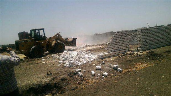 بالصور.. «رئاسة أبو كبير» تشن حملة لازالة التعديات على الأراضي بالشرقية بالصور.. «رئاسة أبو كبير» تشن حملة لازالة التعديات على الأراضي بالشرقية