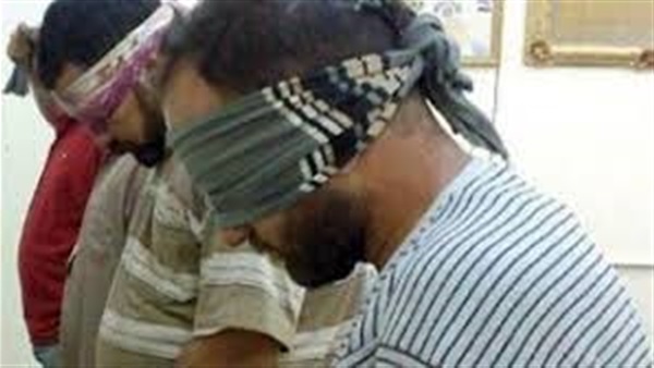 القبض على تشكيل عصابى تخصص فى سرقة المواطنين بالمنيا القبض على تشكيل عصابى تخصص فى سرقة المواطنين بالمنيا