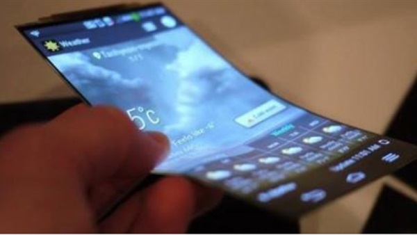 سامسونج تطلق  هاتفين بشاشات قابلة للطي بداية العام المقبل