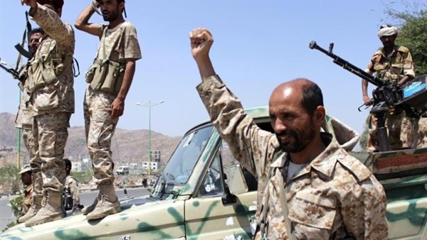 اليمن : مقتل 25 جندي خلال استعادة تعز من الحوثيين 