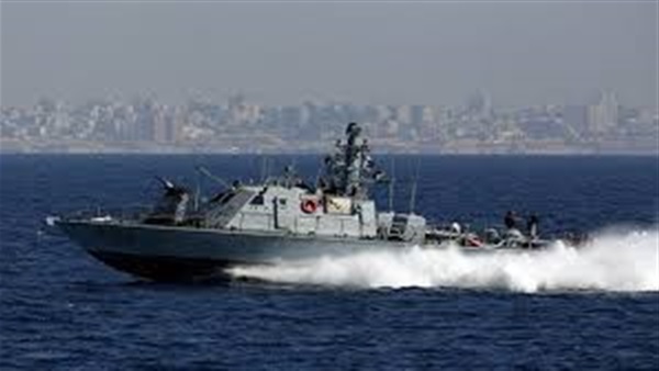 الزوارق الإسرائيلية تعتقل 3 صيادين فلسطينيين قبالة سواحل غزة الزوارق الإسرائيلية تعتقل 3 صيادين فلسطينيين قبالة سواحل غزة