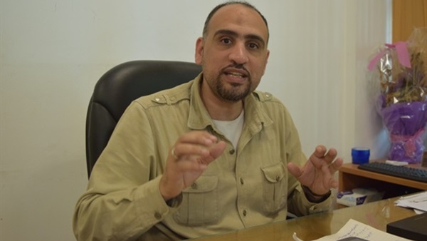 عرض مصحف شيرازي نادر يرجع لعام 957 هجرية بمتحف قصر المنيل عرض مصحف شيرازي نادر يرجع لعام 957 هجرية بمتحف قصر المنيل