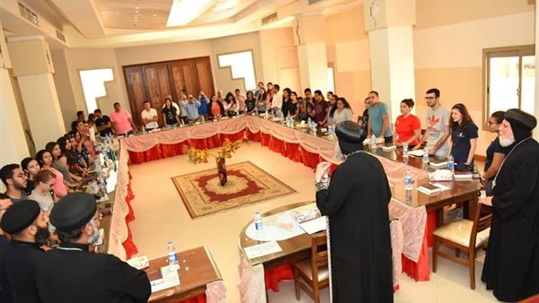 بالصور البابا تواضروس يستقبل مجموعة من شباب أقباط شرق كندا بالصور البابا تواضروس يستقبل مجموعة من شباب أقباط شرق كندا