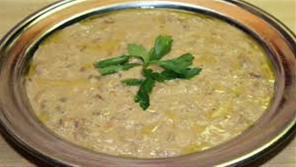 طريقة عمل الفول بالطحينة 