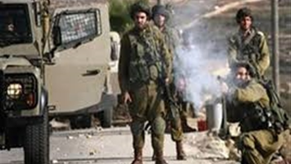 إصابة فلسطيني برصاص جيش الاحتلال بدعوى محاولته تنفيذ عملية طعن شمال الضفة إصابة فلسطيني برصاص جيش الاحتلال بدعوى محاولته تنفيذ عملية طعن شمال الضفة