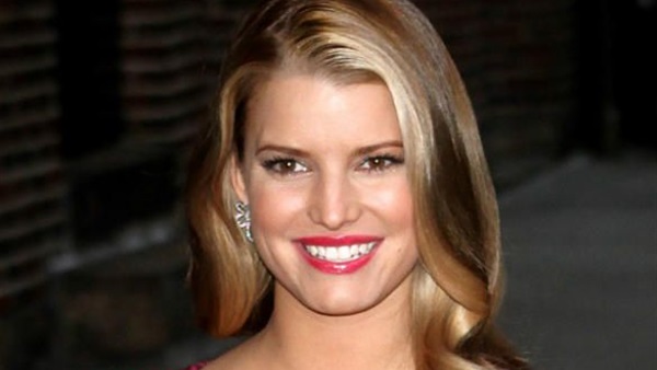 شكل وجهك يحدد تسريحة شعرك شكل وجهك يحدد تسريحة شعرك