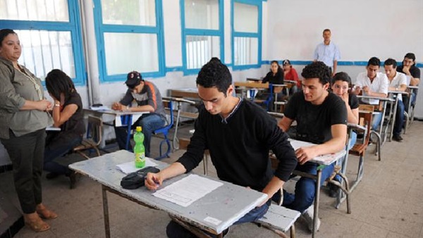 تسريب أحد أسئلة امتحان «الفيزياء» للثانوية العامة تسريب أحد أسئلة امتحان «الفيزياء» للثانوية العامة
