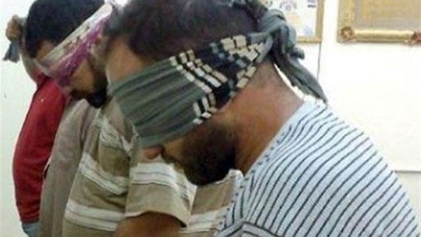 ضبط تشكيل عصابي تخصص في سرقة السيارات بالصف ضبط تشكيل عصابي تخصص في سرقة السيارات بالصف
