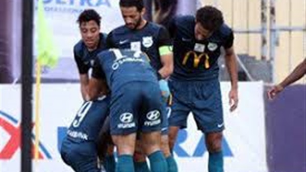 إنبي يتعادل سلبياً مع المحلة في الشوط الأول إنبي يتعادل سلبياً مع المحلة في الشوط الأول