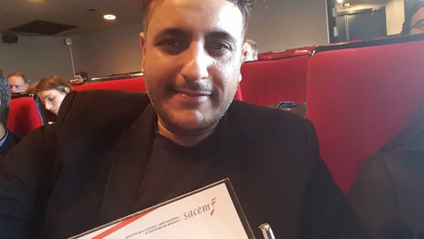 بالصور.. تكريم محمد رحيم في باريس