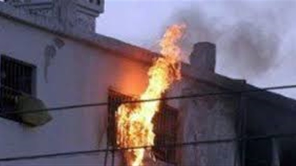مصرع سيدة وإصابة 5 آخرين في حريق شقة سكنية بالدرب الأحمر مصرع سيدة وإصابة 5 آخرين في حريق شقة سكنية بالدرب الأحمر