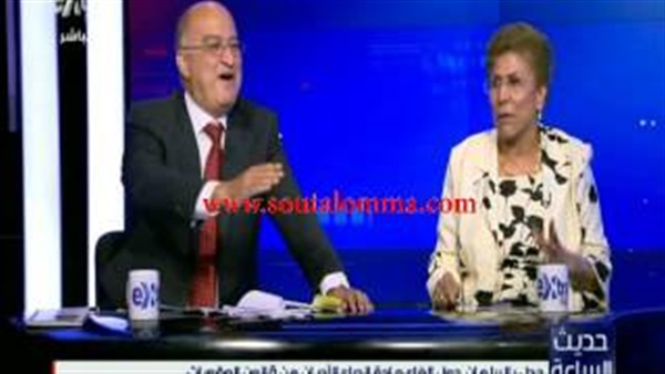 بالفيديو.. مشادة بين برلماني وفريدة الشوباشي بعد تصريحاتها عن الرسول بالفيديو.. مشادة بين برلماني وفريدة الشوباشي بعد تصريحاتها عن الرسول