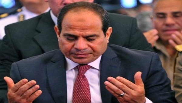 «السيسي» يغادر مسجد المشير طنطاوي عقب أدائه صلاة الجمعة 