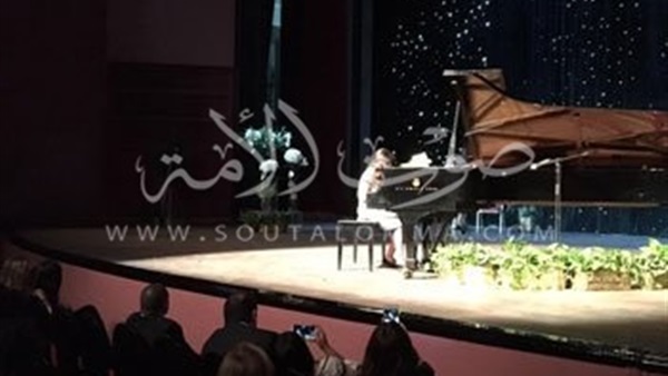 بالصور.. سوزان مبارك ونجلها يظهران في حفل بدار الأوبرا بالصور.. سوزان مبارك ونجلها يظهران في حفل بدار الأوبرا
