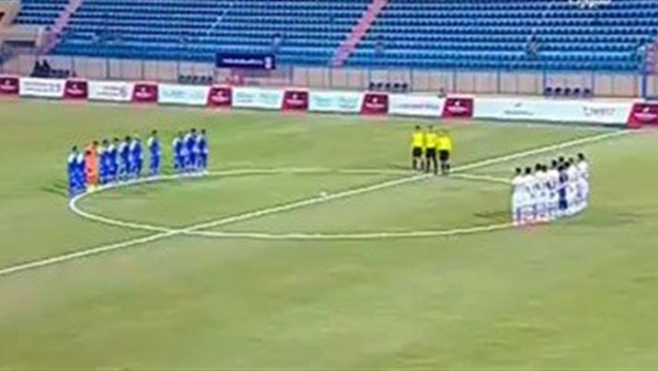 بالفيديو.. دقيقة حداد على روح "خفاجة" خلال مباراة الزمالك وأسوان بالفيديو.. دقيقة حداد على روح "خفاجة" خلال مباراة الزمالك وأسوان