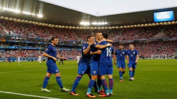 بيريسيتش يمنح كرواتيا الفوز على اسبانيا 2-1 وصدارة المجموعه بيريسيتش يمنح كرواتيا الفوز على اسبانيا 2-1 وصدارة المجموعه