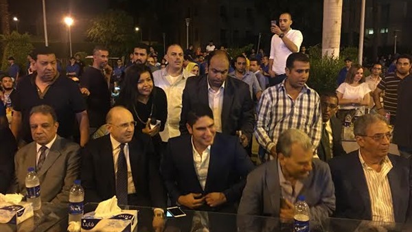 بالصور.. وصول أبو هشيمة لحفل سحور طلاب جامعة القاهرة بالصور.. وصول أبو هشيمة لحفل سحور طلاب جامعة القاهرة