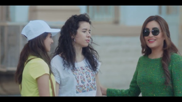 «سيلفى» لطيفة مع فريق عمل« كلمة سر» يشعل «انستجرام» «سيلفى» لطيفة مع فريق عمل« كلمة سر» يشعل «انستجرام»