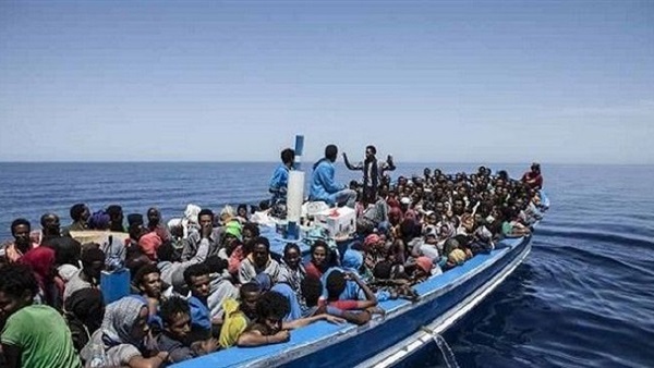 إنقاذ 5 ألاف مهاجر قبالة السواحل الإيطالية