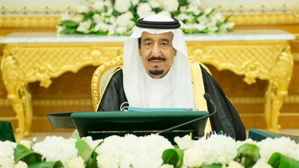 الملك سلمان يجري اتصالاً هاتفيًا بالرئيس الروسي الملك سلمان يجري اتصالاً هاتفيًا بالرئيس الروسي