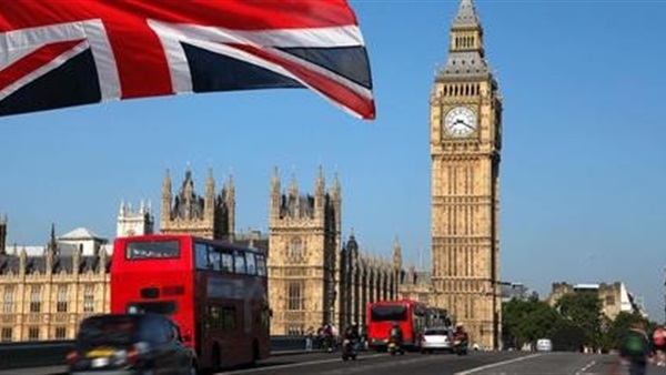أكثر من 700 ألف بريطاني يوقعون على عريضة لإعادة الاستفتاء أكثر من 700 ألف بريطاني يوقعون على عريضة لإعادة الاستفتاء