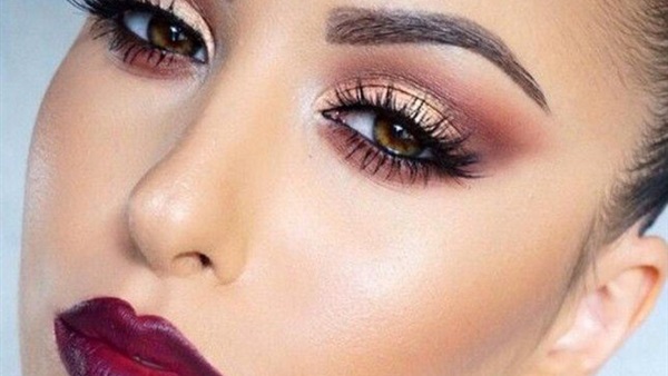 أهم مستحضرات التجميل لـ«مكياج العيون»