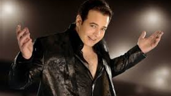 طارق عبد الحليم ينشغل بتسجيل أغنية «خلطة عمري»