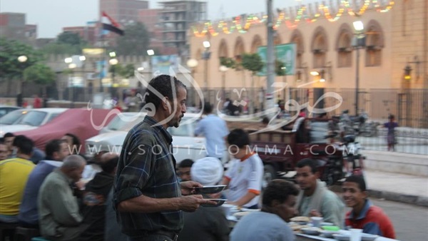 بالصور.. رفع آذان المغرب بمسجد عمرو بن العاص فى القاهرة بالصور.. رفع آذان المغرب بمسجد عمرو بن العاص فى القاهرة