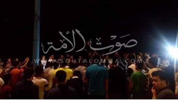 بالصور.. طلاب الثانوية يتظاهرون أمام مكتبة الإسكندرية لإقالة «الشربينى»