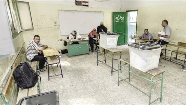 إقبال ضعيف من الناخبين على لجان قنا إقبال ضعيف من الناخبين على لجان قنا
