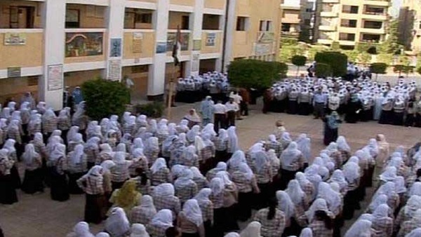 تحويل مسؤلى دفاتر الحضور والإنصراف للتحقيق فى 9 مدارس بكفر الشيخ