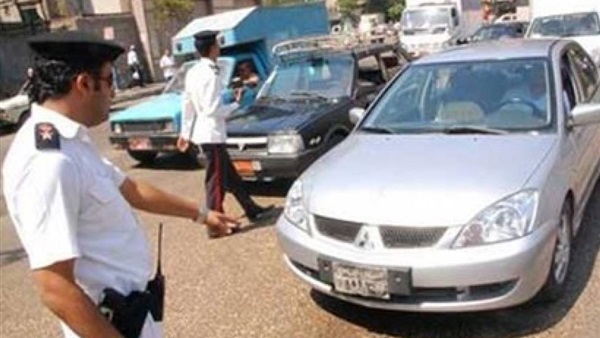 بلاغ يتهم ناشط سياسي بإهانة ضابط مرور الإسكندرية بلاغ يتهم ناشط سياسي بإهانة ضابط مرور الإسكندرية