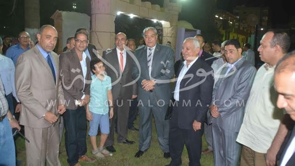 بالصور.. محافظ المنيا يفتتح حمام السباحة وحديقة الأطفال بالنادي الرياضي بالصور.. محافظ المنيا يفتتح حمام السباحة وحديقة الأطفال بالنادي الرياضي