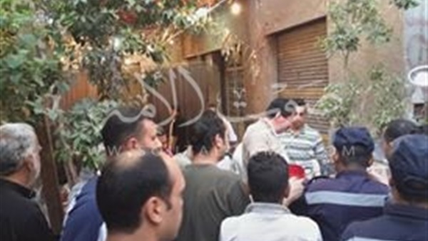 بالصور.. إفطار الصائمون بمسجد «الحسين» في القاهرة