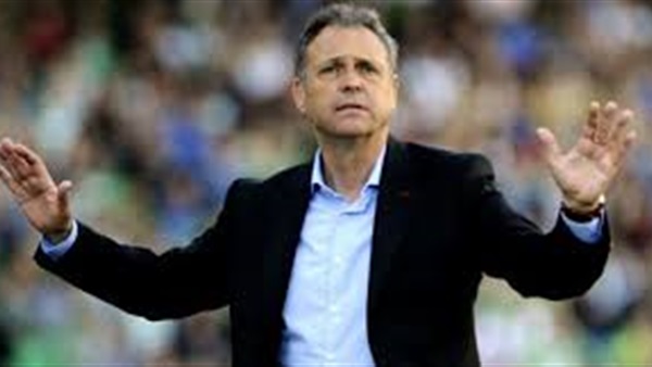 خواكين كاباروس أقرب المرشحين لخلافة ديل بوسكي حال رحيله