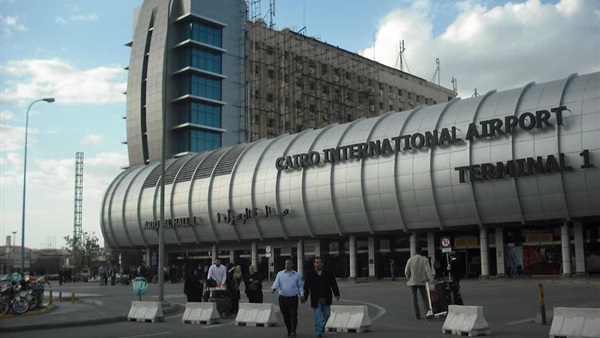 غلق المجال الجوي بمطار القاهرة بسبب العروض العسكرية غلق المجال الجوي بمطار القاهرة بسبب العروض العسكرية