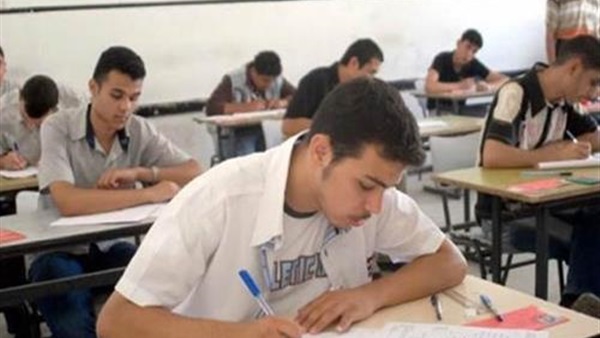 بالفيديو.. ناخبة: نزلت أنتخب من أجل مستقبل أفضل لأبنائي بالفيديو.. ناخبة: نزلت أنتخب من أجل مستقبل أفضل لأبنائي