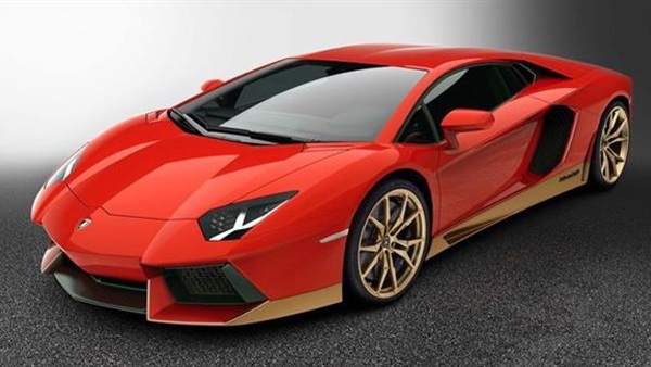 لامبورغيني تحتفل باليوبيل الذهبي لأيقونتها «ميورا»