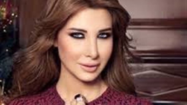 نانسي عجرم تنشر صورة ابنتها وهى نائمة بين أحضانها على إنستجرام