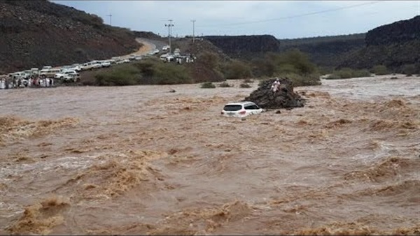 وفاة 5 أطفال جرفتهم السيول بمحافظ إب وسط اليمن