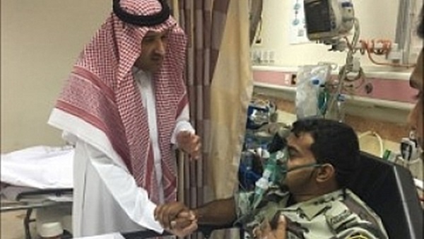 بالصور.. الأمير فيصل يزور مصابي تفجير الحرم النبوي بالصور.. الأمير فيصل يزور مصابي تفجير الحرم النبوي