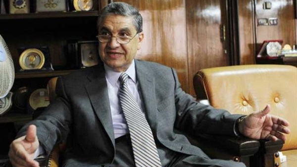 قبل العيد.. «الكهرباء» توقف العلاوة التشجيعية للعاملين قبل العيد.. «الكهرباء» توقف العلاوة التشجيعية للعاملين