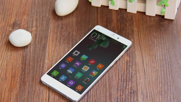 مؤسس شركة Xiaomi يفسر سبب عدم وقاية هواتفها ضد الماء مؤسس شركة Xiaomi يفسر سبب عدم وقاية هواتفها ضد الماء