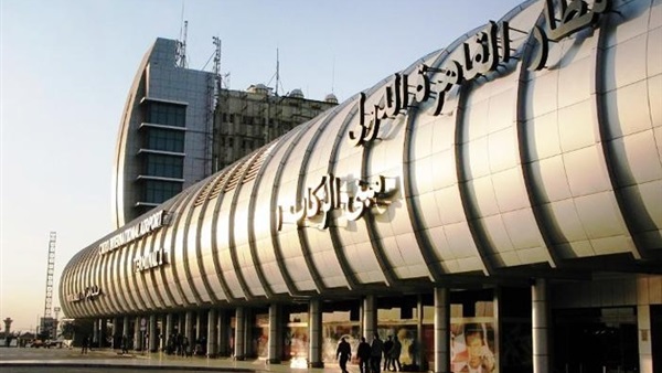إحباط محاولة تهريب أجهزة تجسس بمطار القاهرة