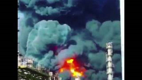 بالفيديو.. حريق ضخم في إيران.. وأنباء عن قتلى بالفيديو.. حريق ضخم في إيران.. وأنباء عن قتلى