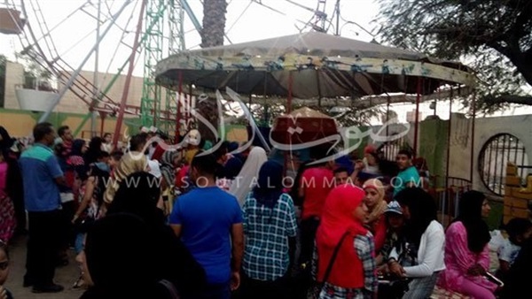 بالصور.. توافد أهالي طنطا على حديقة الطفل والأندلس بالصور.. توافد أهالي طنطا على حديقة الطفل والأندلس