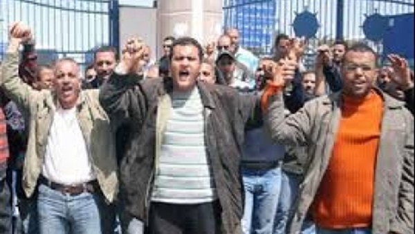 اضراب العاملين بالتمريض بمستشفيات جامعة الزقازيق بسبب الحوافز اضراب العاملين بالتمريض بمستشفيات جامعة الزقازيق بسبب الحوافز